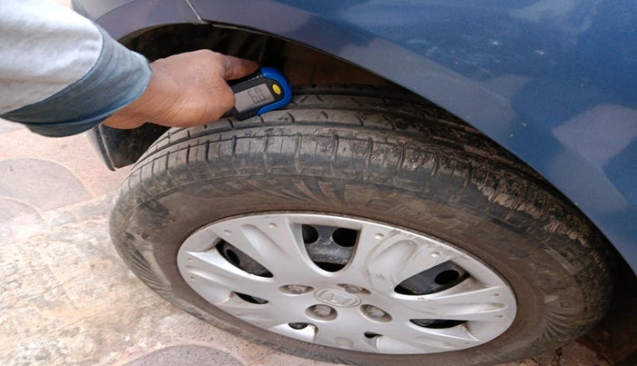 2015 Honda Amaze 1.2L I-VTEC S, Petrol, Manual, 55,990 km, tyre