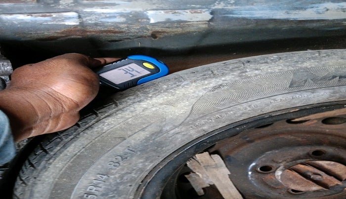 2015 Honda Amaze 1.2L I-VTEC S, Petrol, Manual, 55,990 km, tyre