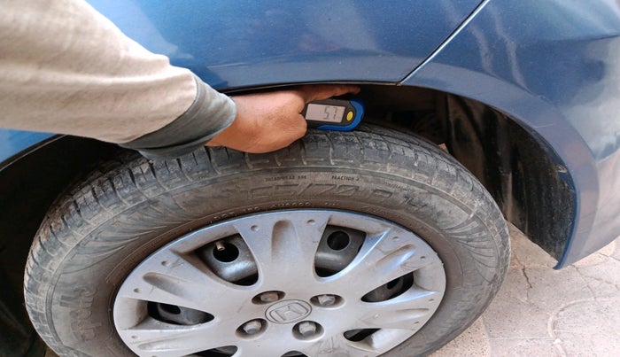 2015 Honda Amaze 1.2L I-VTEC S, Petrol, Manual, 55,990 km, tyre