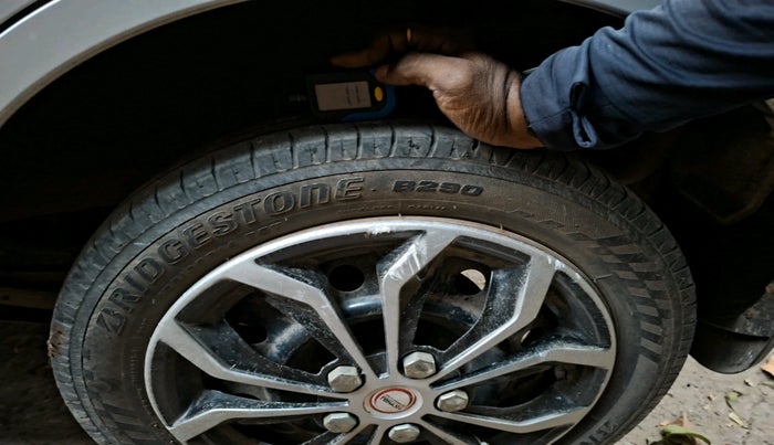 2012 Maruti Wagon R 1.0 VXI, Petrol, Manual, 64,975 km, tyre