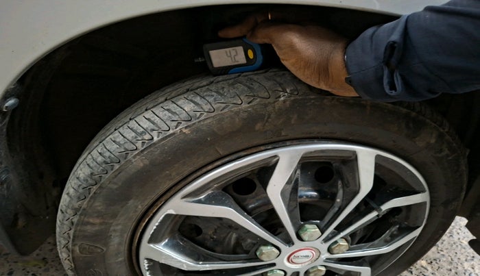 2012 Maruti Wagon R 1.0 VXI, Petrol, Manual, 64,975 km, tyre