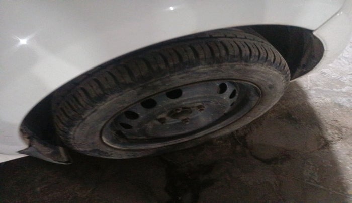 2017 Mahindra E20 Plus P6, Electric, Automatic, 41,323 km, tyre