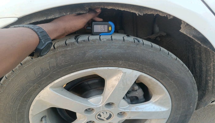 2011 Skoda Laura ELEGANCE 1.9 TDI AT, Diesel, Automatic, 92,361 km, tyre