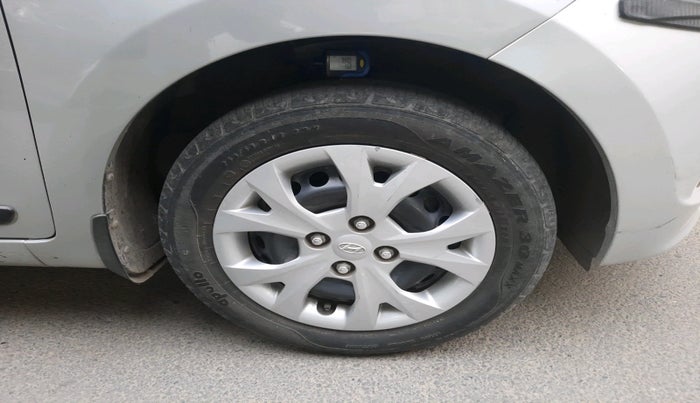 2015 Hyundai Grand i10 MAGNA 1.2 KAPPA VTVT, Petrol, Manual, 42,514 km, tyre