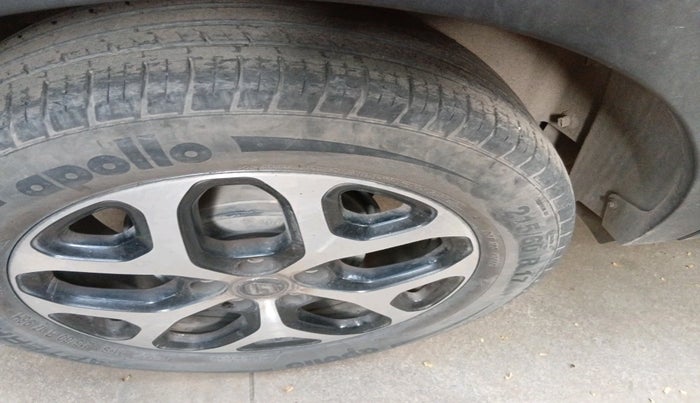 2018 Renault Captur RXT DIESEL DUAL TONE, Diesel, Manual, 23,092 km, tyre