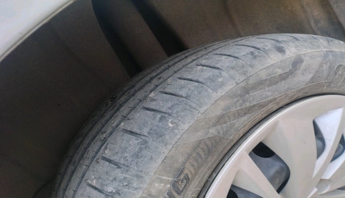 2022 Maruti Baleno DELTA PETROL 1.2, Petrol, Manual, 33,914 km, tyre