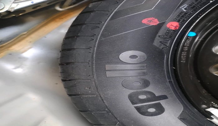 2022 Maruti Baleno DELTA PETROL 1.2, Petrol, Manual, 33,914 km, tyre