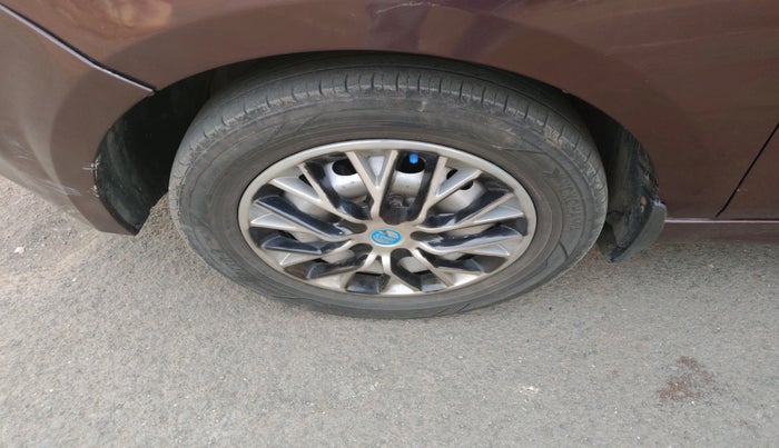 2020 Tata TIGOR XE PETROL, Petrol, Manual, 56,607 km, tyre