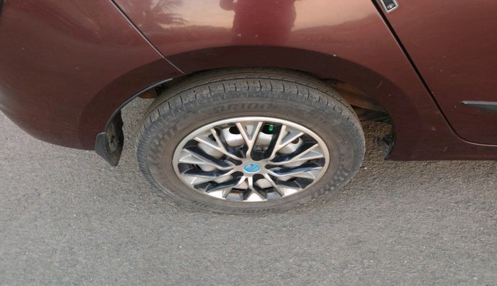 2020 Tata TIGOR XE PETROL, Petrol, Manual, 56,607 km, tyre