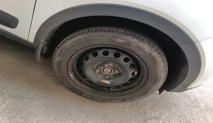 2022 Tata NEXON XMA SUNROOF DIESEL, Diesel, Automatic, 71,329 km, tyre