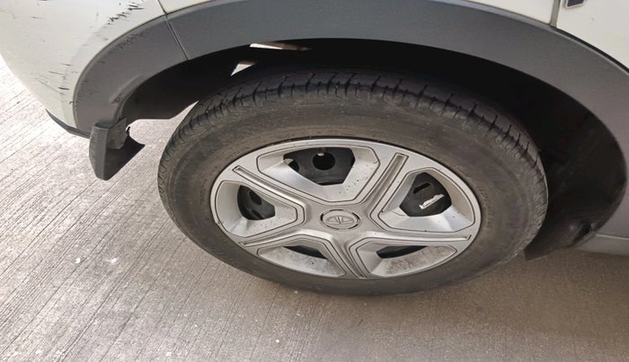 2022 Tata NEXON XMA SUNROOF DIESEL, Diesel, Automatic, 71,329 km, tyre