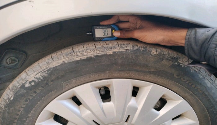 2013 Chevrolet Sail UVA 1.2 LS ABS, Petrol, Manual, 82,060 km, tyre