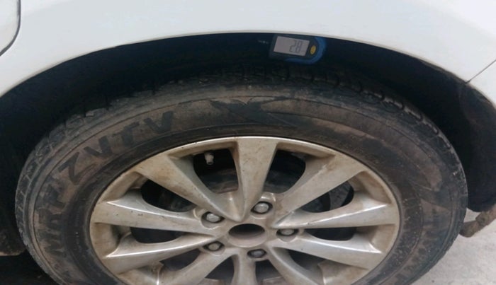 2013 Maruti Ertiga ZDI, Diesel, Manual, 2,39,386 km, tyre