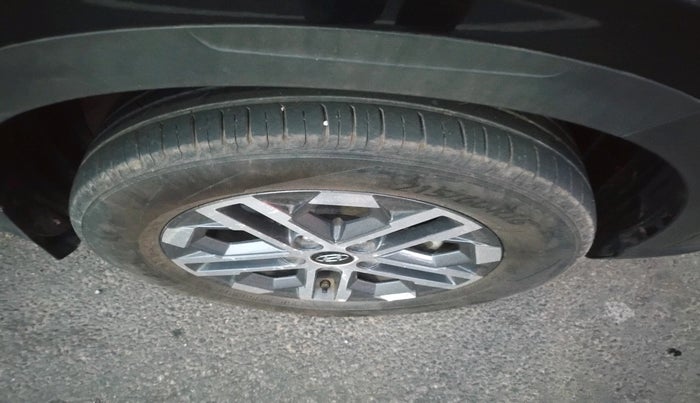 2023 Hyundai VENUE SX 1.5 CRDI, Diesel, Manual, 14,846 km, tyre