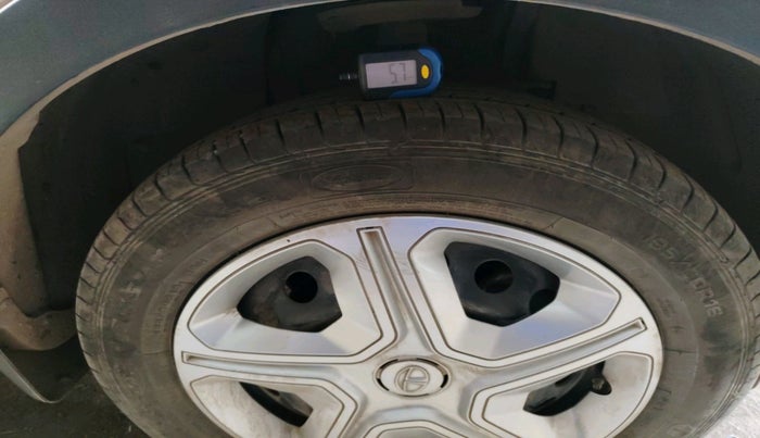 2021 Tata NEXON XM SUNROOF PETROL, Petrol, Manual, 23,000 km, tyre