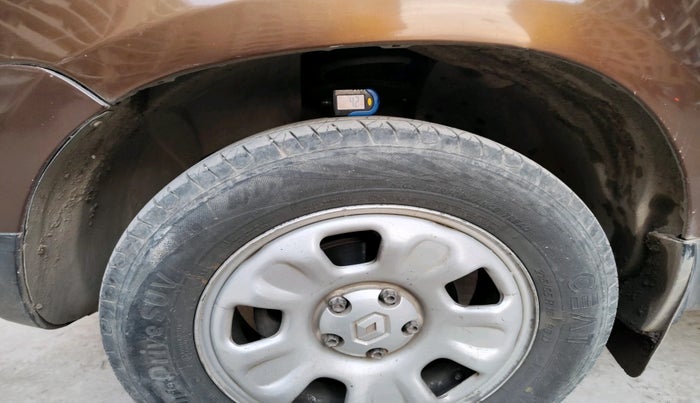 2014 Renault Duster 85 PS RXE DIESEL, Diesel, Manual, 1,71,584 km, tyre