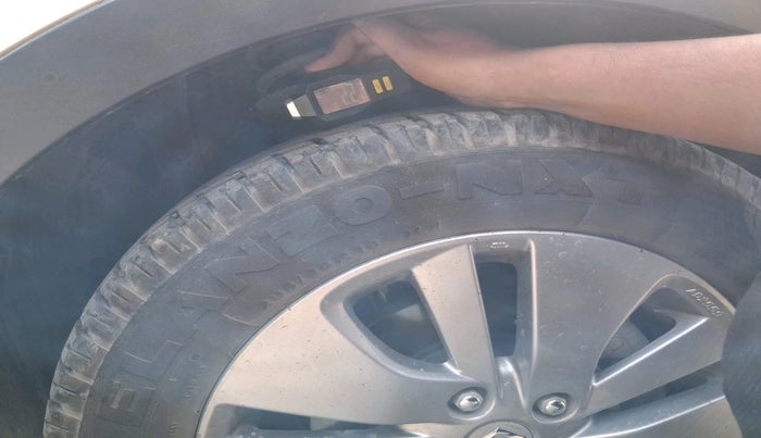 2016 Maruti S Cross ZETA 1.3, Diesel, Manual, 20,830 km, tyre