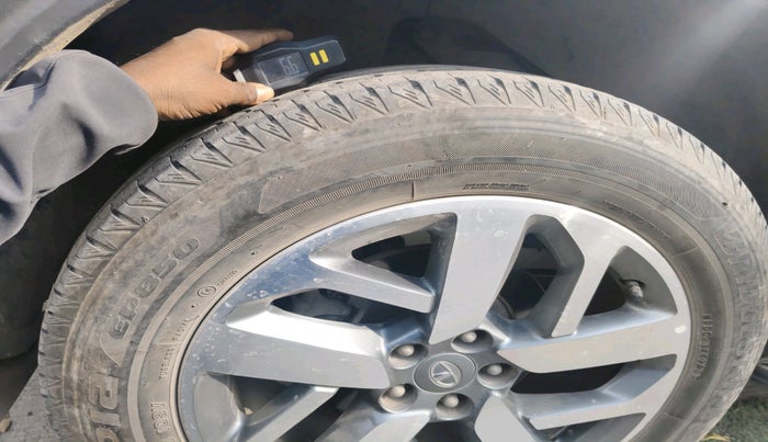 2023 Tata Safari XZ PLUS, Diesel, Manual, 20,468 km, tyre