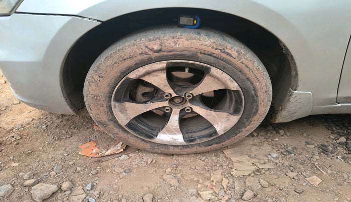 2016 Maruti Ciaz VDI SHVS, Diesel, Manual, 2,51,013 km, tyre