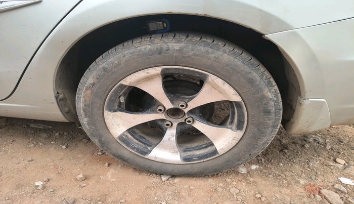 2016 Maruti Ciaz VDI SHVS, Diesel, Manual, 2,51,013 km, tyre