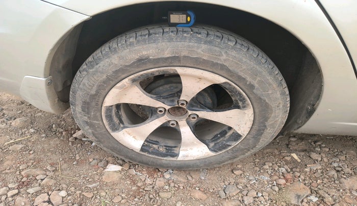 2016 Maruti Ciaz VDI SHVS, Diesel, Manual, 2,51,013 km, tyre