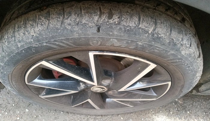 2023 Skoda KUSHAQ MONTE CARLO 1.5L TSI MT, Petrol, Manual, 33,164 km, tyre