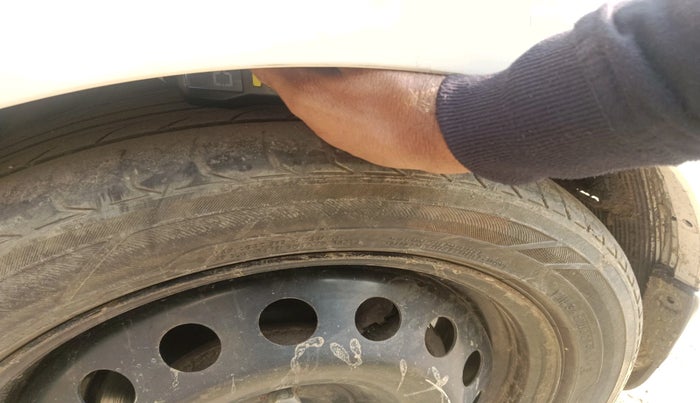 2014 Hyundai Verna FLUIDIC 1.6 CRDI SX AT, Diesel, Automatic, 1,56,094 km, tyre