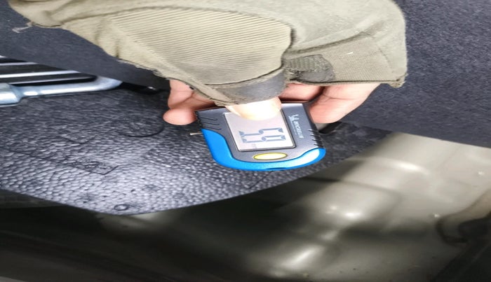 2012 Chevrolet Beat LT OPT PETROL, Petrol, Manual, 33,124 km, tyre