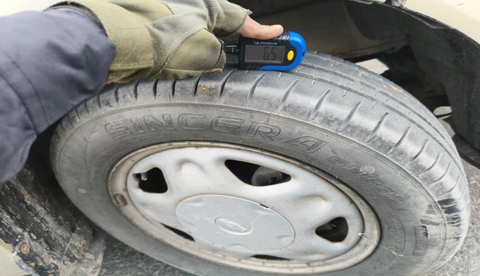 2012 Chevrolet Beat LT OPT PETROL, Petrol, Manual, 33,124 km, tyre