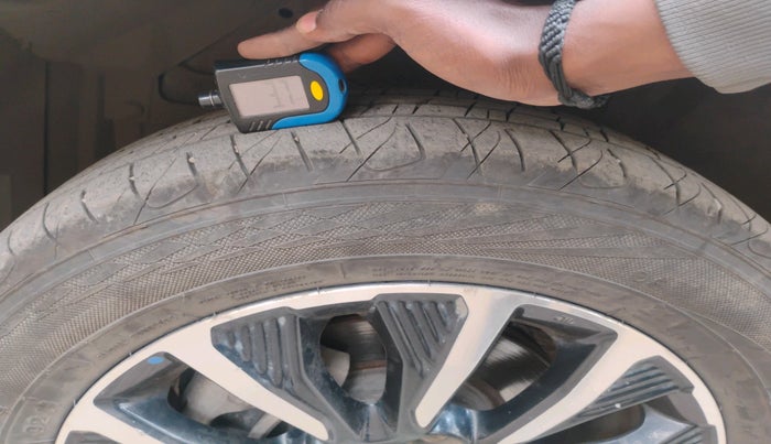 2020 Maruti Vitara Brezza VXI AT SHVS, Petrol, Automatic, 67,250 km, tyre