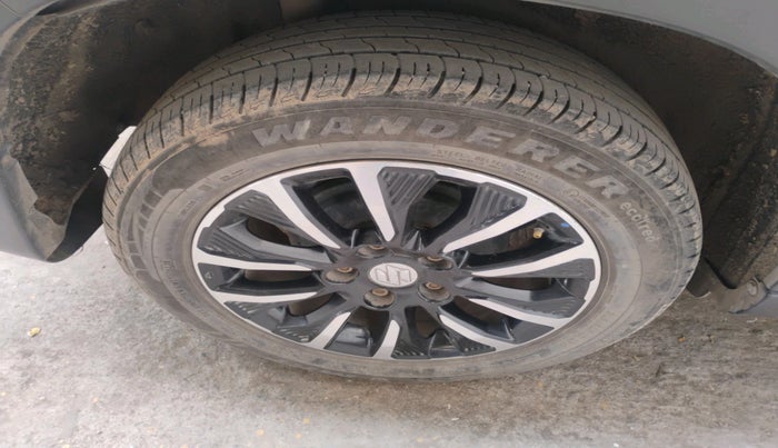 2020 Maruti Vitara Brezza VXI AT SHVS, Petrol, Automatic, 67,250 km, tyre