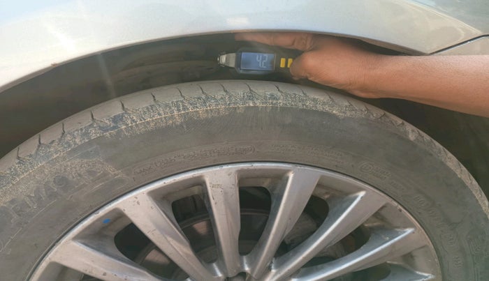 2016 Maruti Ciaz ZDI+ SHVS, Diesel, Manual, 1,01,741 km, tyre