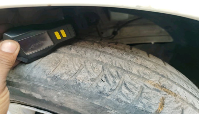 2022 Maruti Swift VXI, Petrol, Manual, 40,447 km, tyre