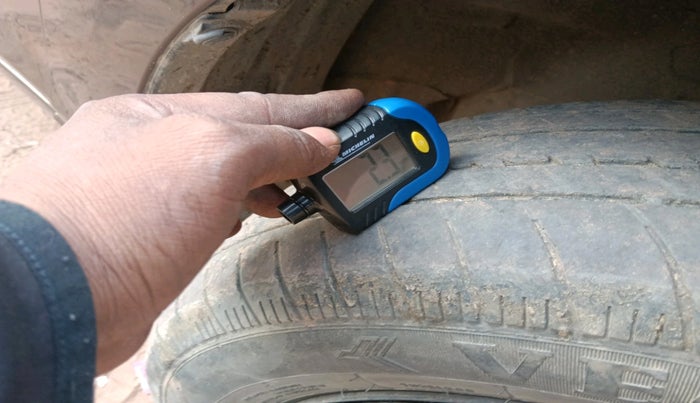 2017 Maruti Ciaz DELTA DIESEL 1.3, Diesel, Manual, 1,30,193 km, tyre