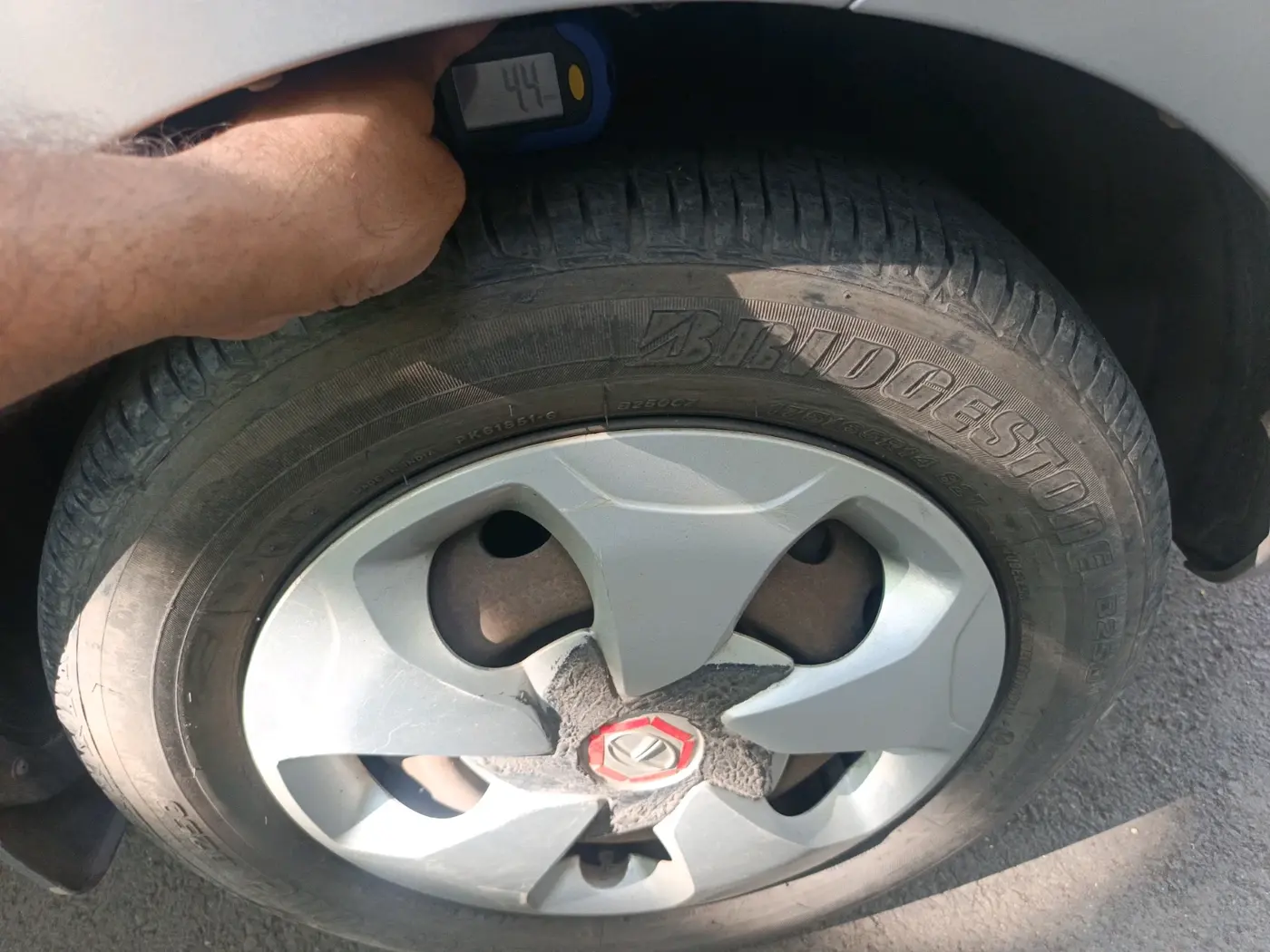 2015 Tata Bolt XMS REVOTRON, Petrol, Manual, 59,400 km, tyre