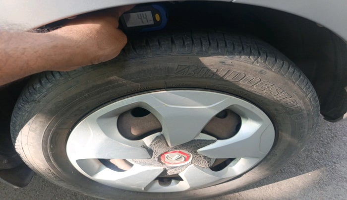 2015 Tata Bolt XMS REVOTRON, Petrol, Manual, 59,187 km, tyre