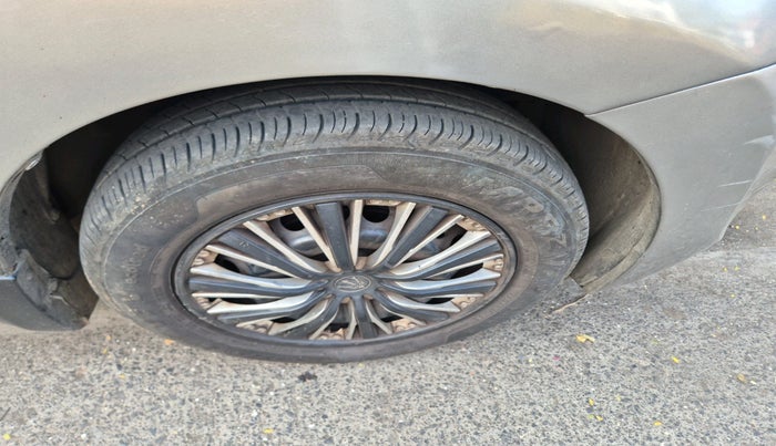 2016 Maruti Baleno DELTA CVT PETROL 1.2, Petrol, Automatic, 78,807 km, tyre