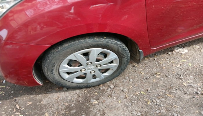 2018 Hyundai Eon SPORTZ, Petrol, Manual, 65,531 km, tyre