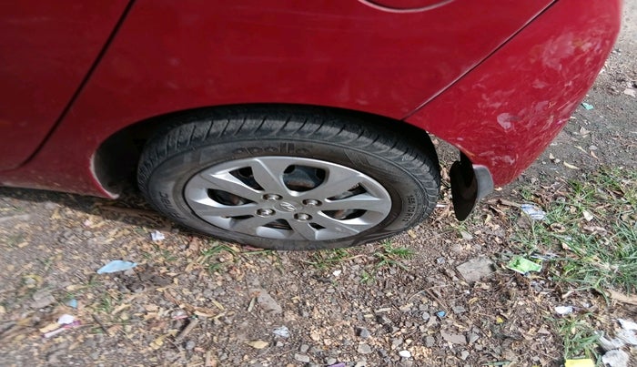 2018 Hyundai Eon SPORTZ, Petrol, Manual, 65,531 km, tyre