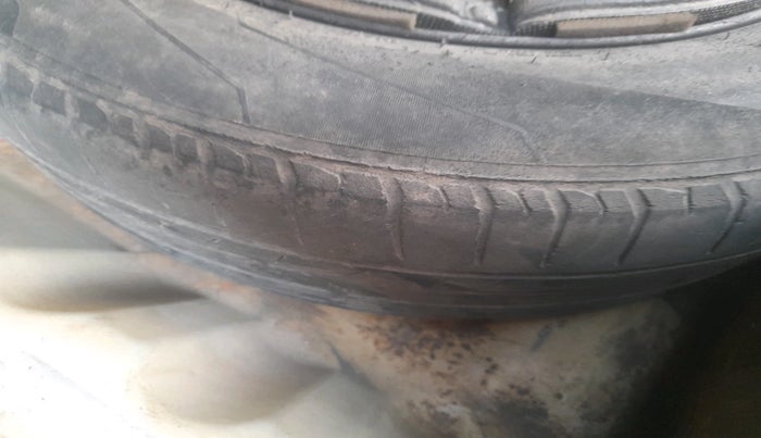 2016 Maruti Vitara Brezza ZDI PLUS, Diesel, Manual, 1,85,972 km, tyre