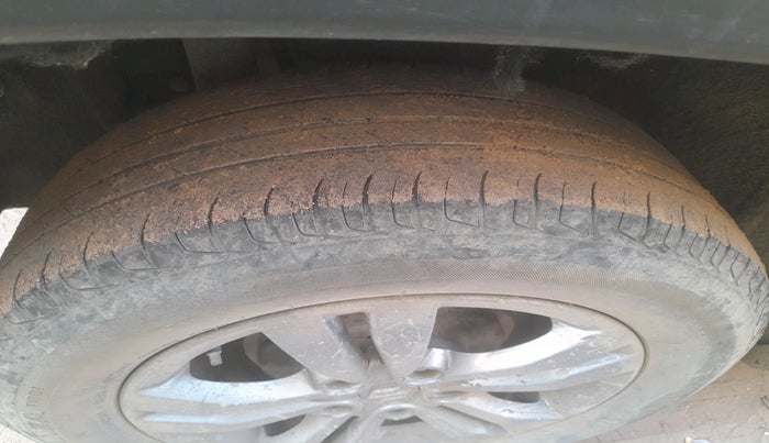 2016 Maruti Vitara Brezza ZDI PLUS, Diesel, Manual, 1,85,972 km, tyre