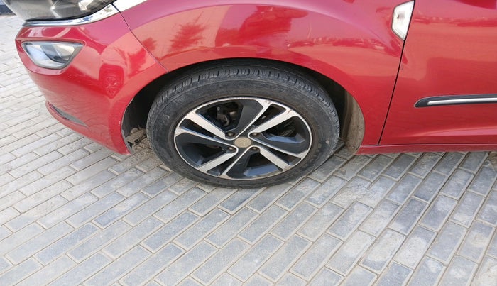 2020 Tata ALTROZ XZ PETROL, Petrol, Manual, 55,625 km, tyre