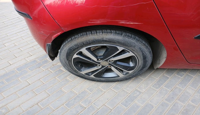 2020 Tata ALTROZ XZ PETROL, Petrol, Manual, 55,625 km, tyre