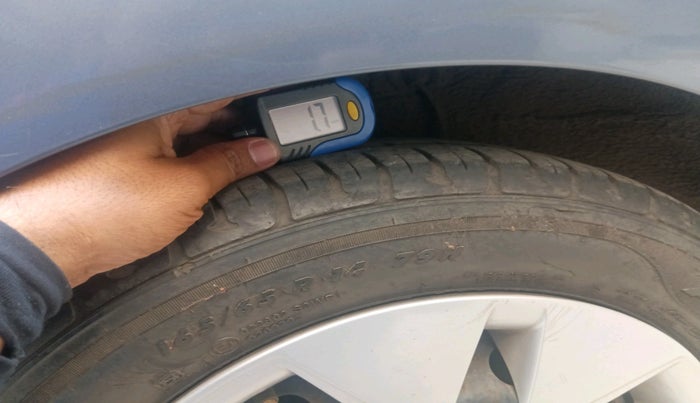 2016 Hyundai Xcent S 1.2, Petrol, Manual, 35,739 km, tyre