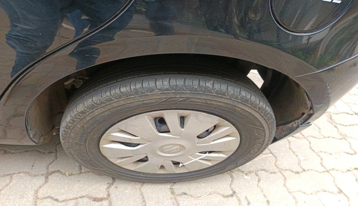 2013 Maruti Swift VDI, Diesel, Manual, 1,36,197 km, tyre