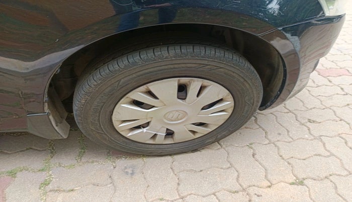 2013 Maruti Swift VDI, Diesel, Manual, 1,36,197 km, tyre