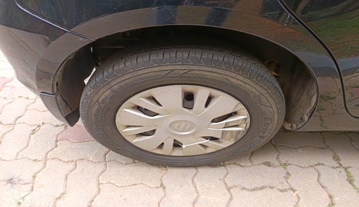 2013 Maruti Swift VDI, Diesel, Manual, 1,36,197 km, tyre