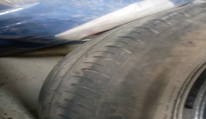 2021 Maruti Vitara Brezza LXI, Petrol, Manual, 65,000 km, tyre