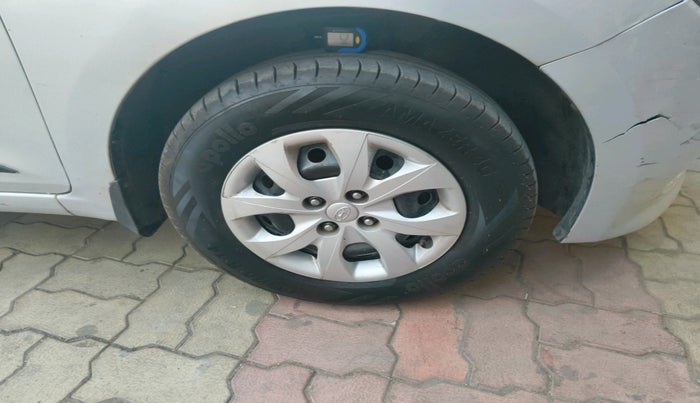 2016 Hyundai Elite i20 SPORTZ 1.2, Petrol, Manual, 79,100 km, tyre