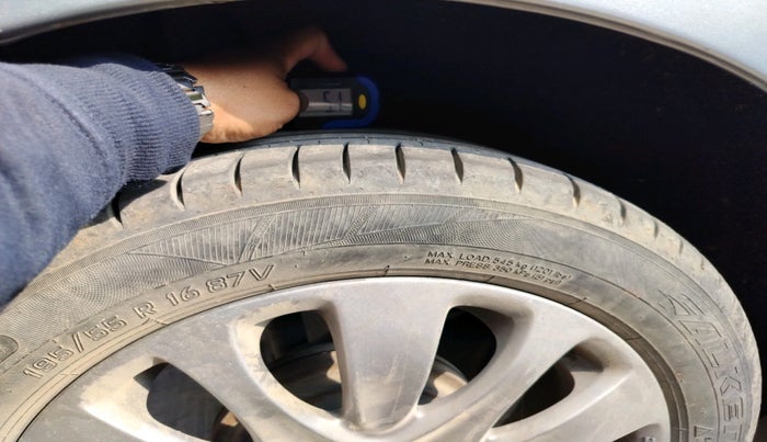 2016 Maruti Baleno SIGMA PETROL 1.2, Petrol, Manual, 71,149 km, tyre